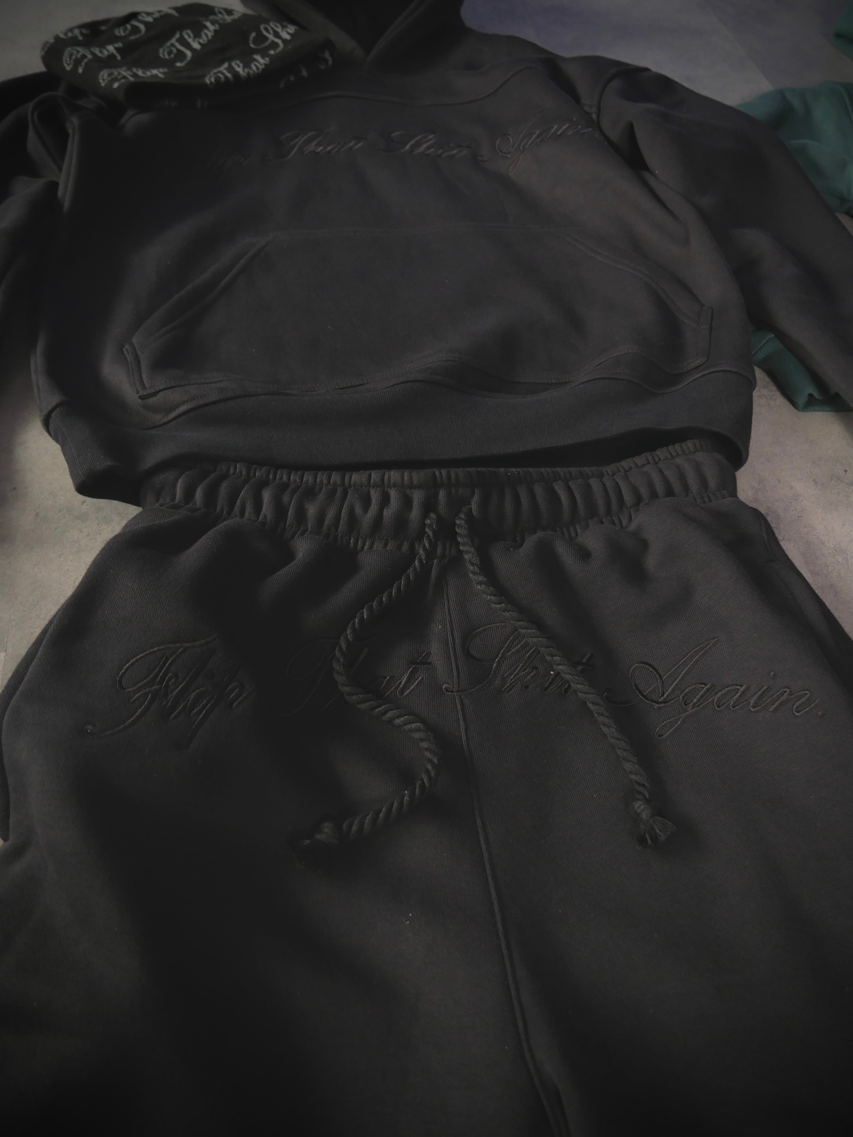 Sweatpants Hood Star - Black – UNDAUNTED TRIUMPH